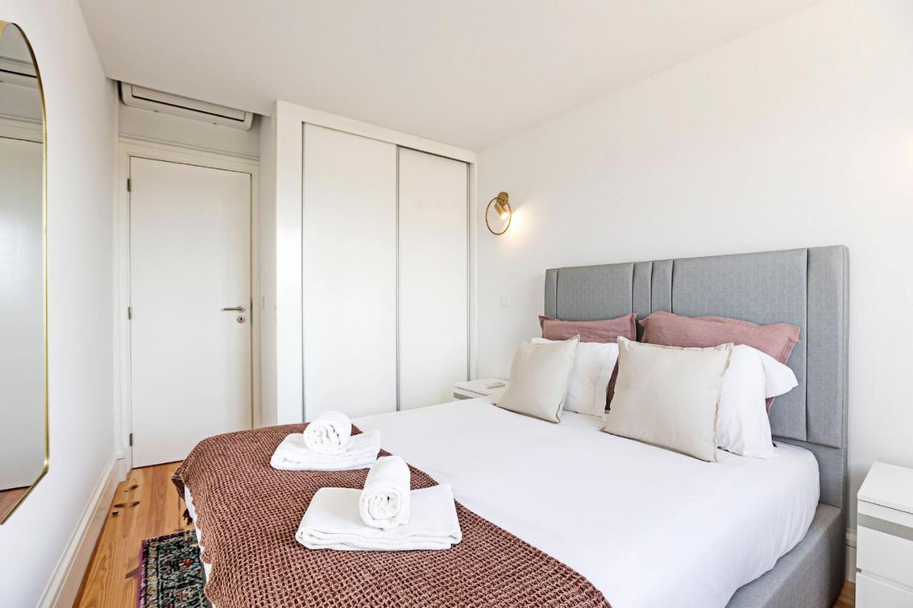 Modern Cativo Apartment By Lovelystay OOporto Extérieur photo